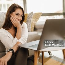 istockphoto-1473932231_telehealth_circle